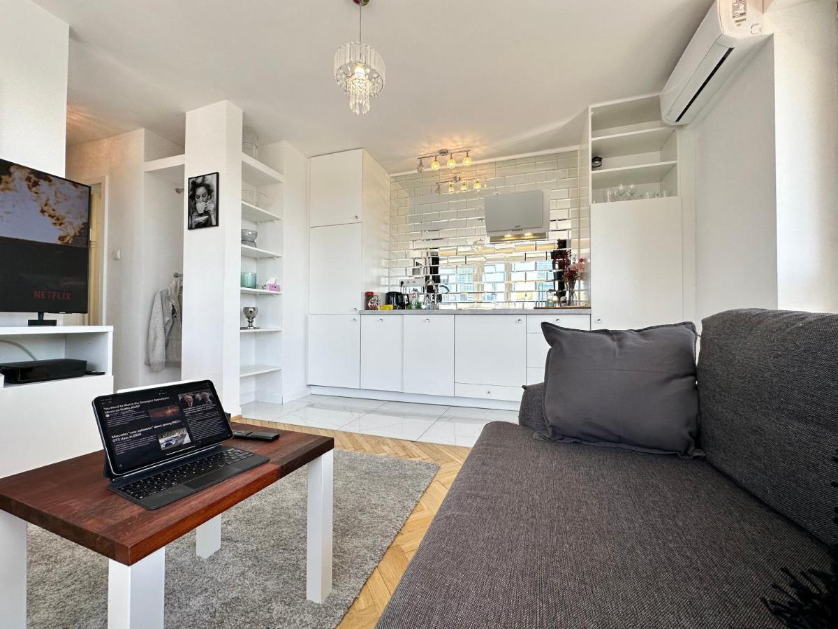 Apartamento Platinum Metro X2 Wifi 350 Mbs Netflix Hbo Appletv Varsovia Exterior foto